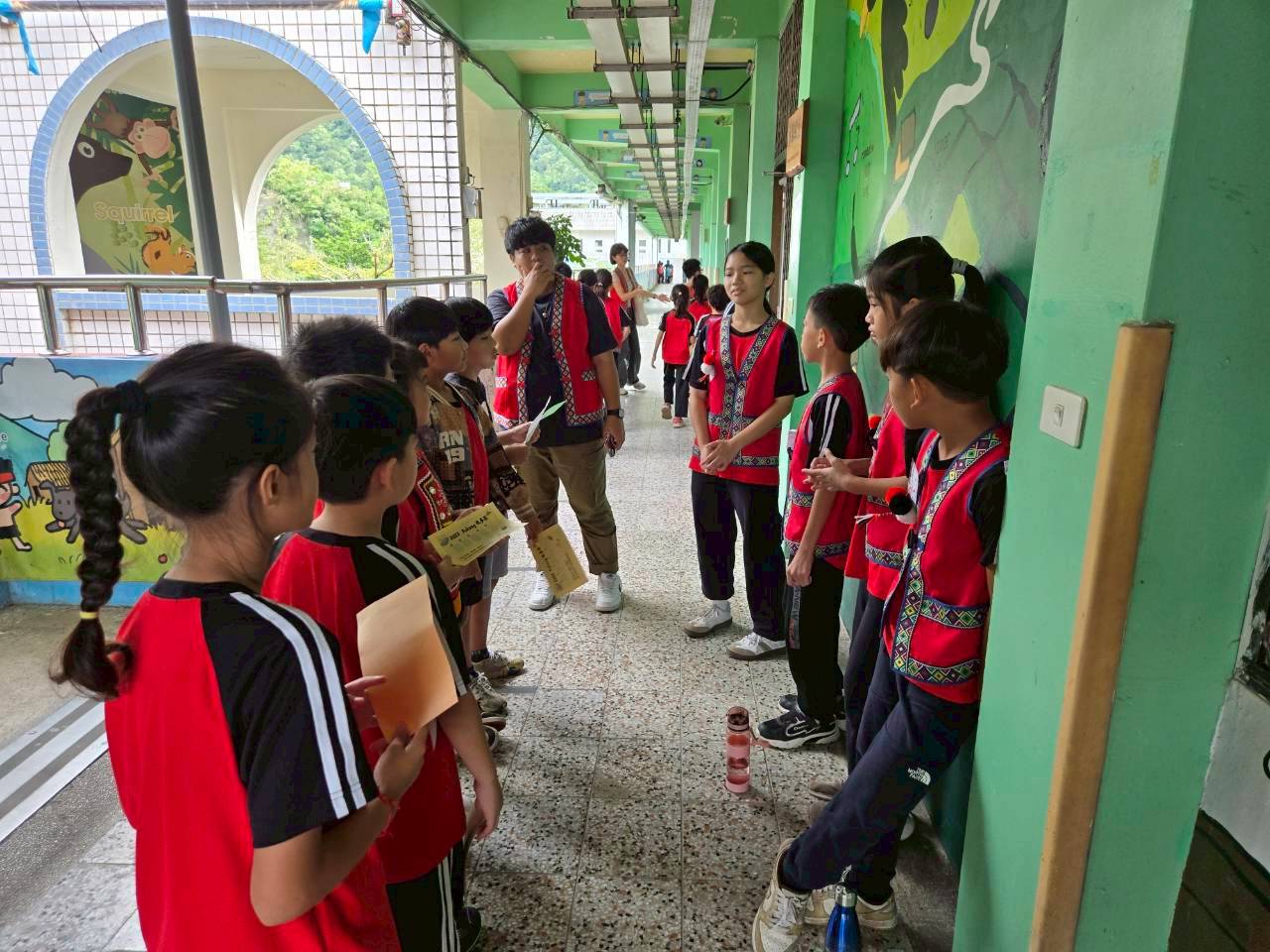 https://xc2.hlc.edu.tw/~fbps_www/uploads/tadgallery/2026_03_07/588_LINE_ALBUM_2025117故事節_260307_26.jpg 