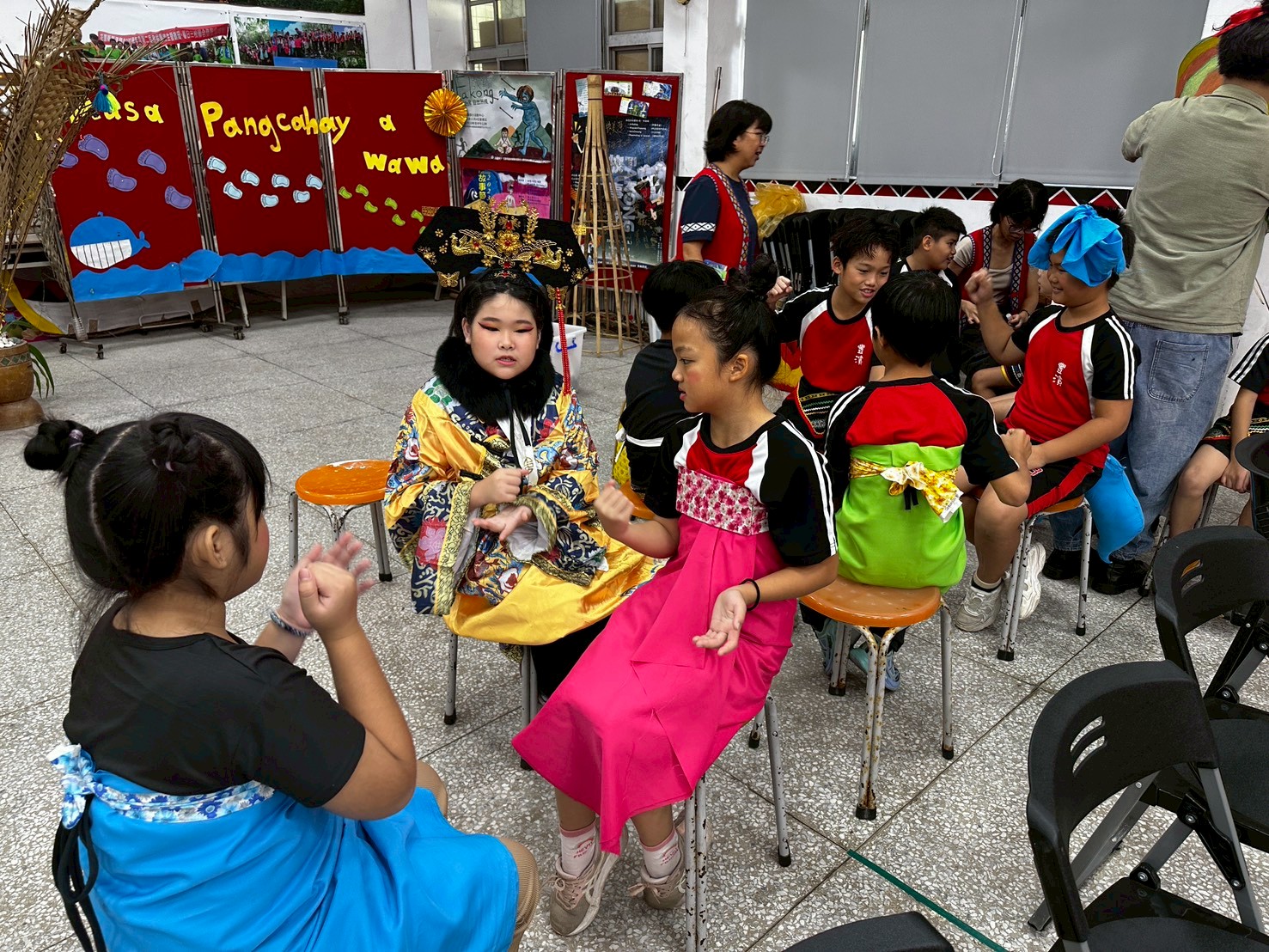 https://xc2.hlc.edu.tw/~fbps_www/uploads/tadgallery/2026_03_07/601_LINE_ALBUM_2025117故事節_260307_39.jpg 