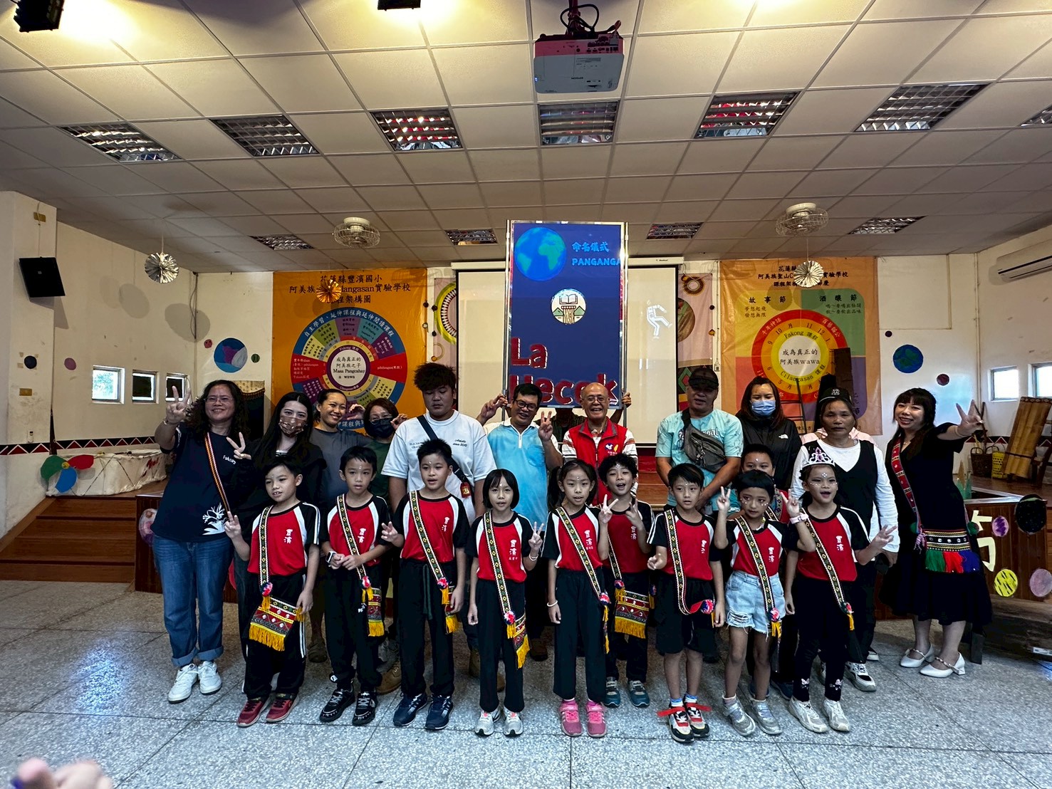 https://xc2.hlc.edu.tw/~fbps_www/uploads/tadgallery/2026_03_07/663_LINE_ALBUM_2025117故事節_260307_101.jpg 