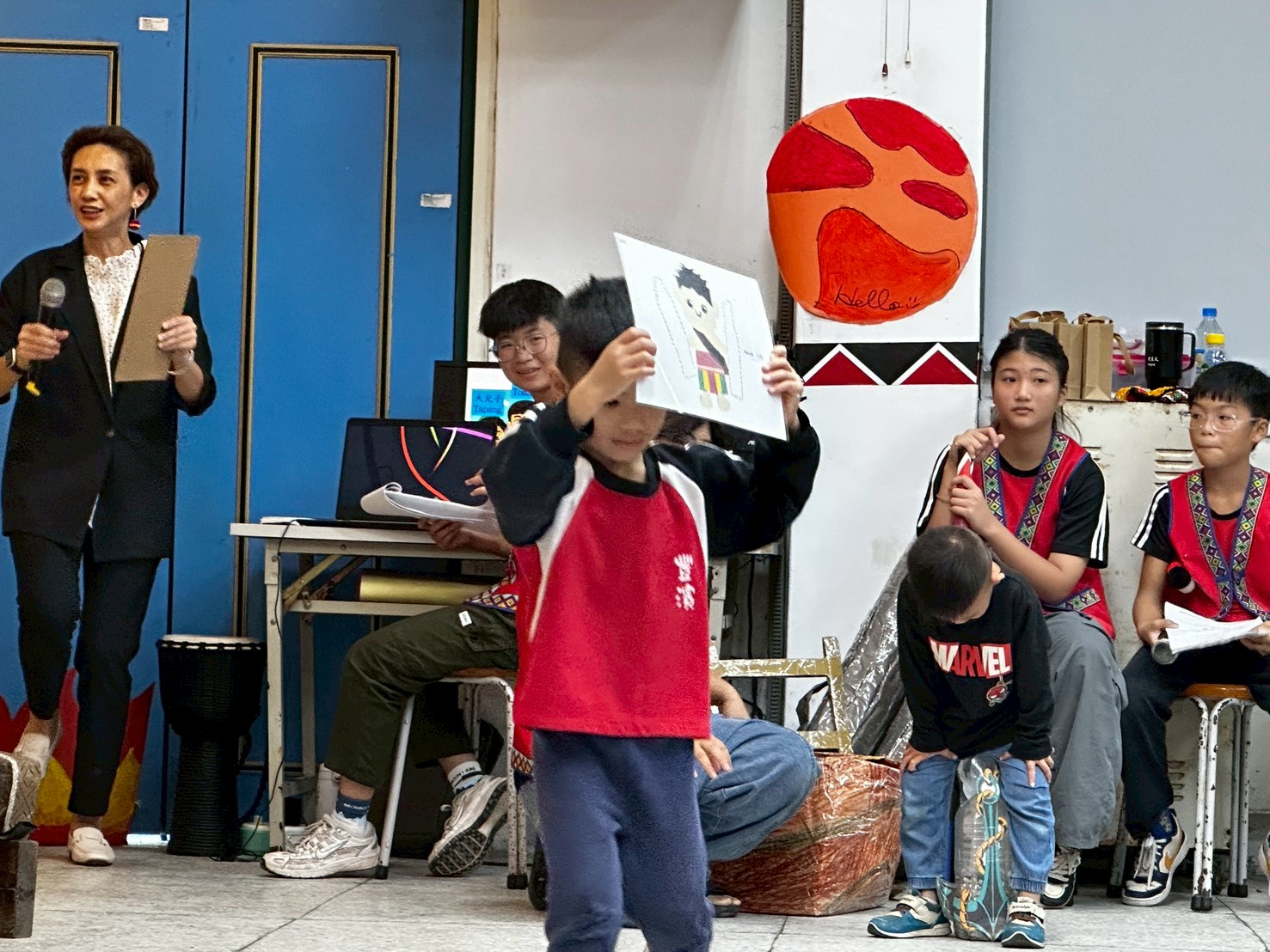 https://xc2.hlc.edu.tw/~fbps_www/uploads/tadgallery/2026_03_07/722_LINE_ALBUM_2025117故事節_260307_160.jpg 