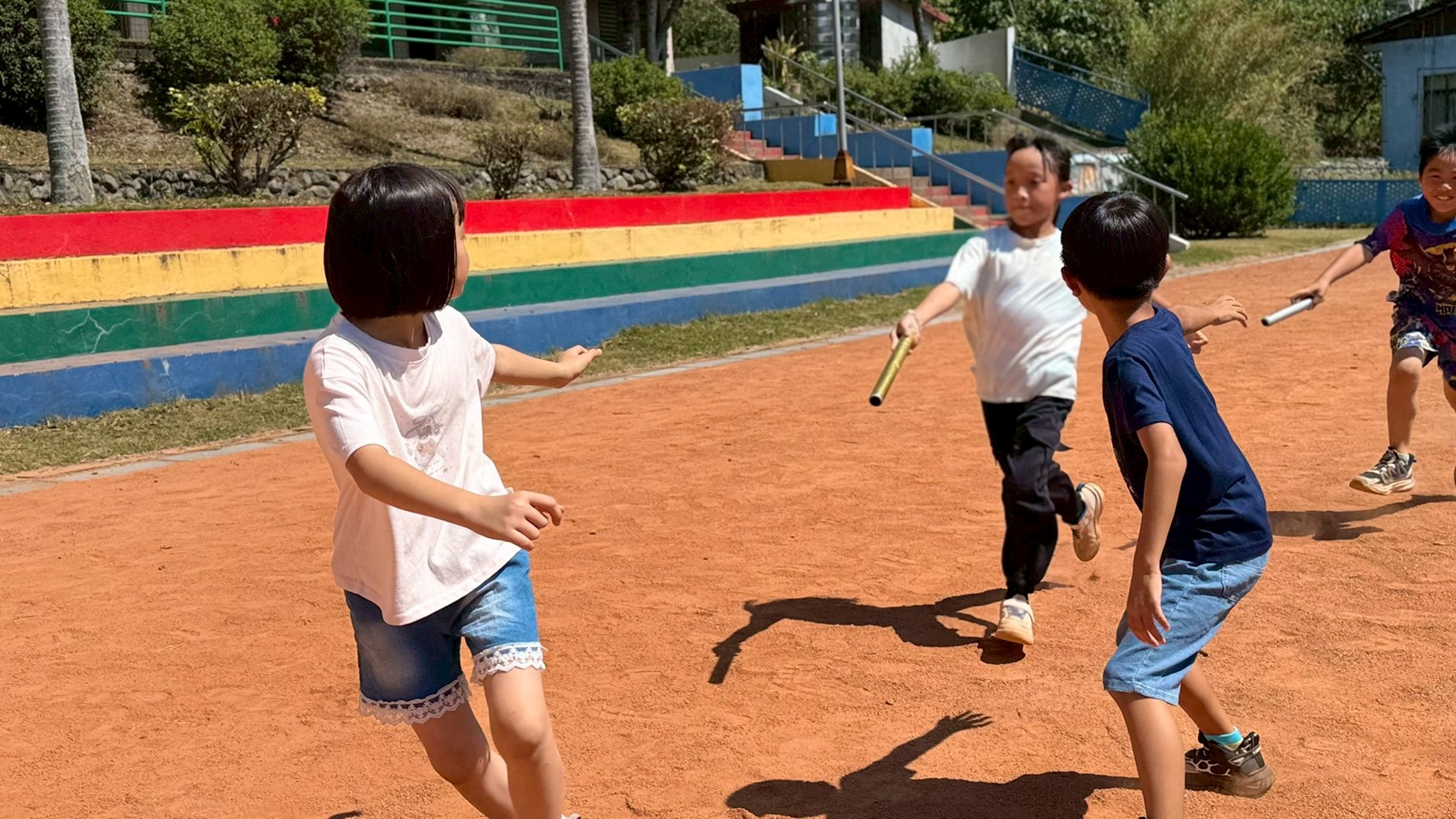 https://xc2.hlc.edu.tw/~mrps_www/uploads/tadgallery/2026_06_04/17854_LINE_ALBUM_1150528大頭照_260529_27.jpg 