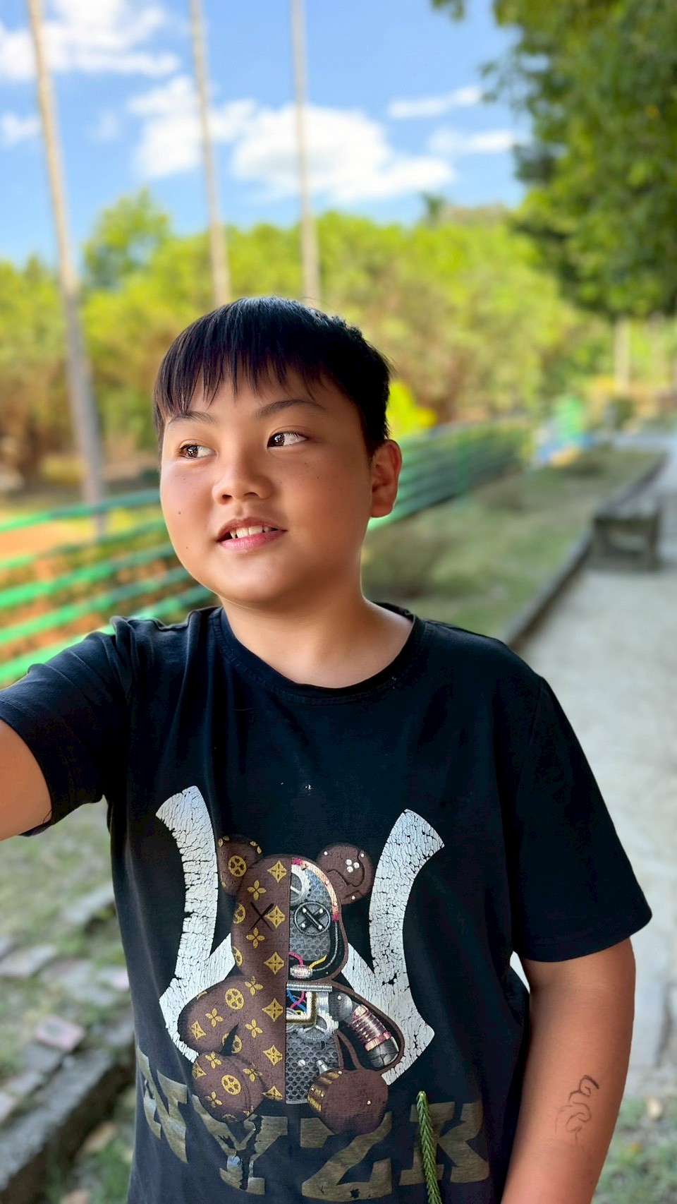 https://xc2.hlc.edu.tw/~mrps_www/uploads/tadgallery/2026_06_04/17938_LINE_ALBUM_1150528大頭照_260529_111.jpg 