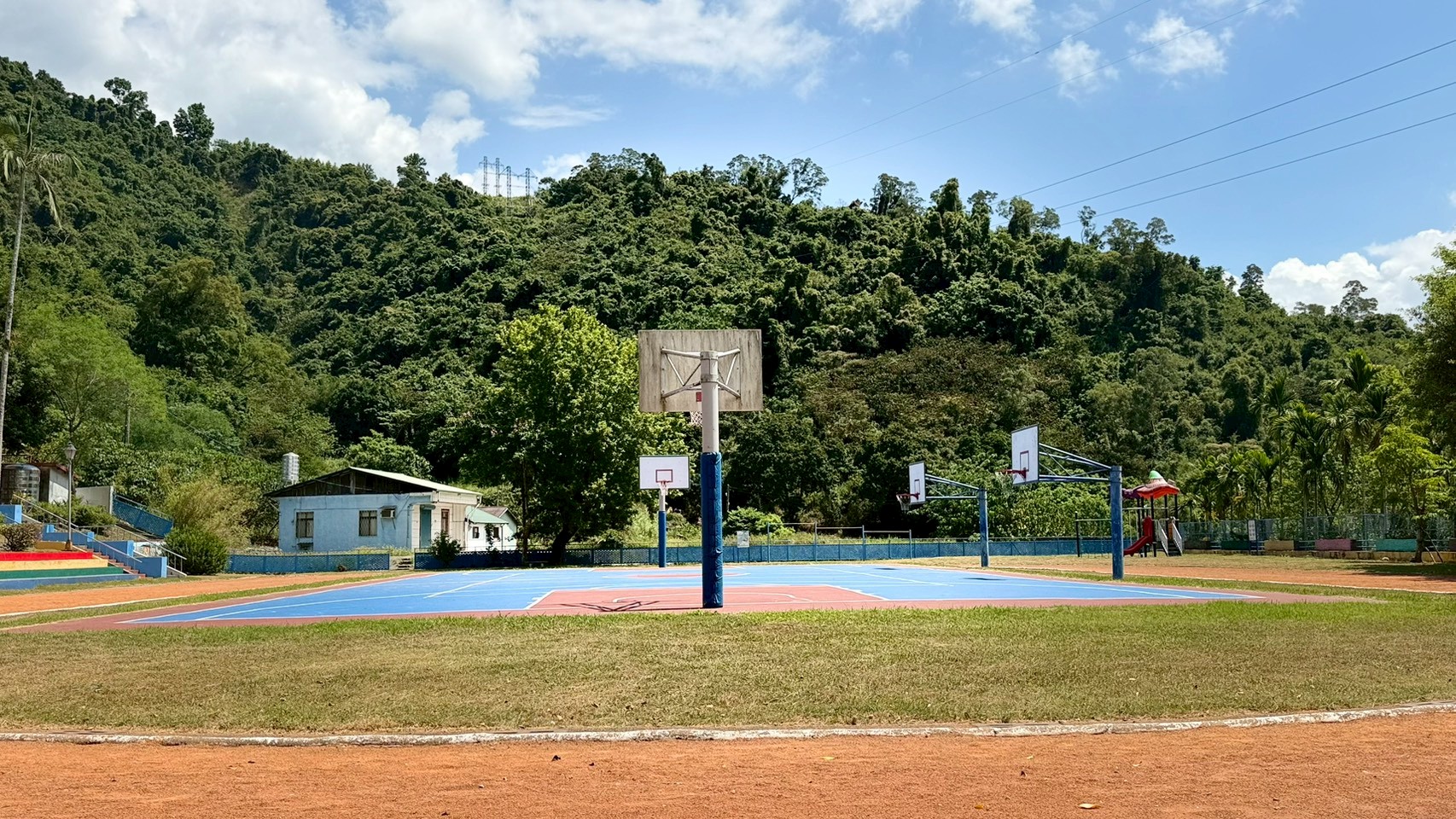 https://xc2.hlc.edu.tw/~mrps_www/uploads/tadgallery/2026_06_04/17982_LINE_ALBUM_1150529_260603_43.jpg 